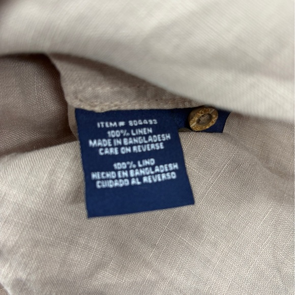 Classic Men's Beige Button-Down Shirt - Picture 9 of 9